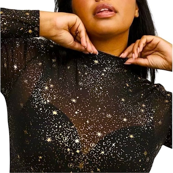 TORRID Sheer Mesh Mock Neck Long Sleeve‎ Top w/Gold Sparkly Stars NWT - Picture 3 of 6
